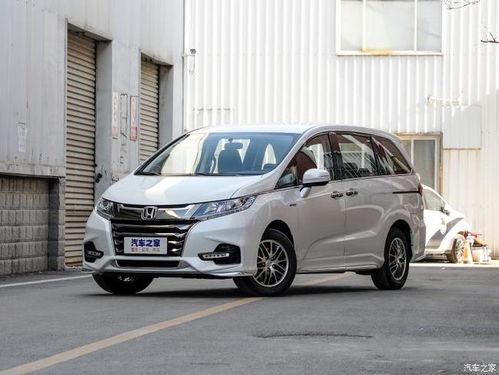 国产mpv五菱试驾视频,空间巨兽，驾驭自如  第2张