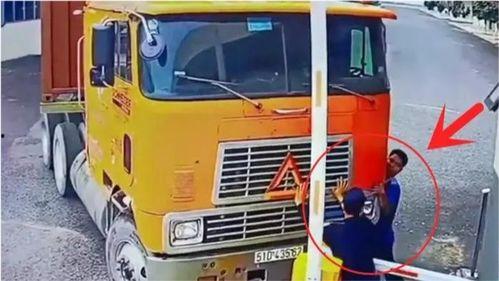 奇葩国产老卡车视频播放,穿越时光的运输传奇