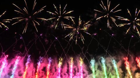 国产三尺玉烟花视频,国产三尺玉烟花绽放华彩瞬间