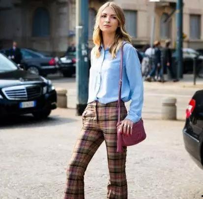 试穿喇叭裤视频大全国产,穿越时空的时尚之旅