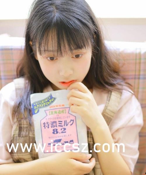 国产小崽崽原创的音乐视频