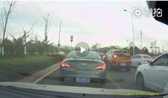 国产轿车被撞视频大全,视频大全揭示行车安全真相 第3张 国产轿车被撞视频大全,视频大全揭示行车安全真相 第3张